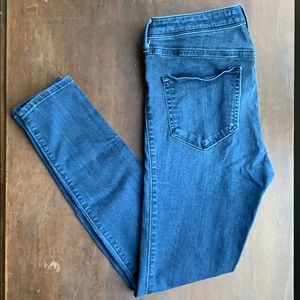 Hollister Super High Rise Skinny Jeans Size 9